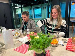FOODQUIZ, gezonde workshop, voeding, game, collega's, leuk, programma, vitaliteit, eten, lunch, Salad in a Jar, kookworkshop
